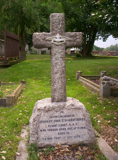 War Grave at Little Dunmow