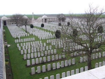 Loos Memorial and Dud Corner cemetery